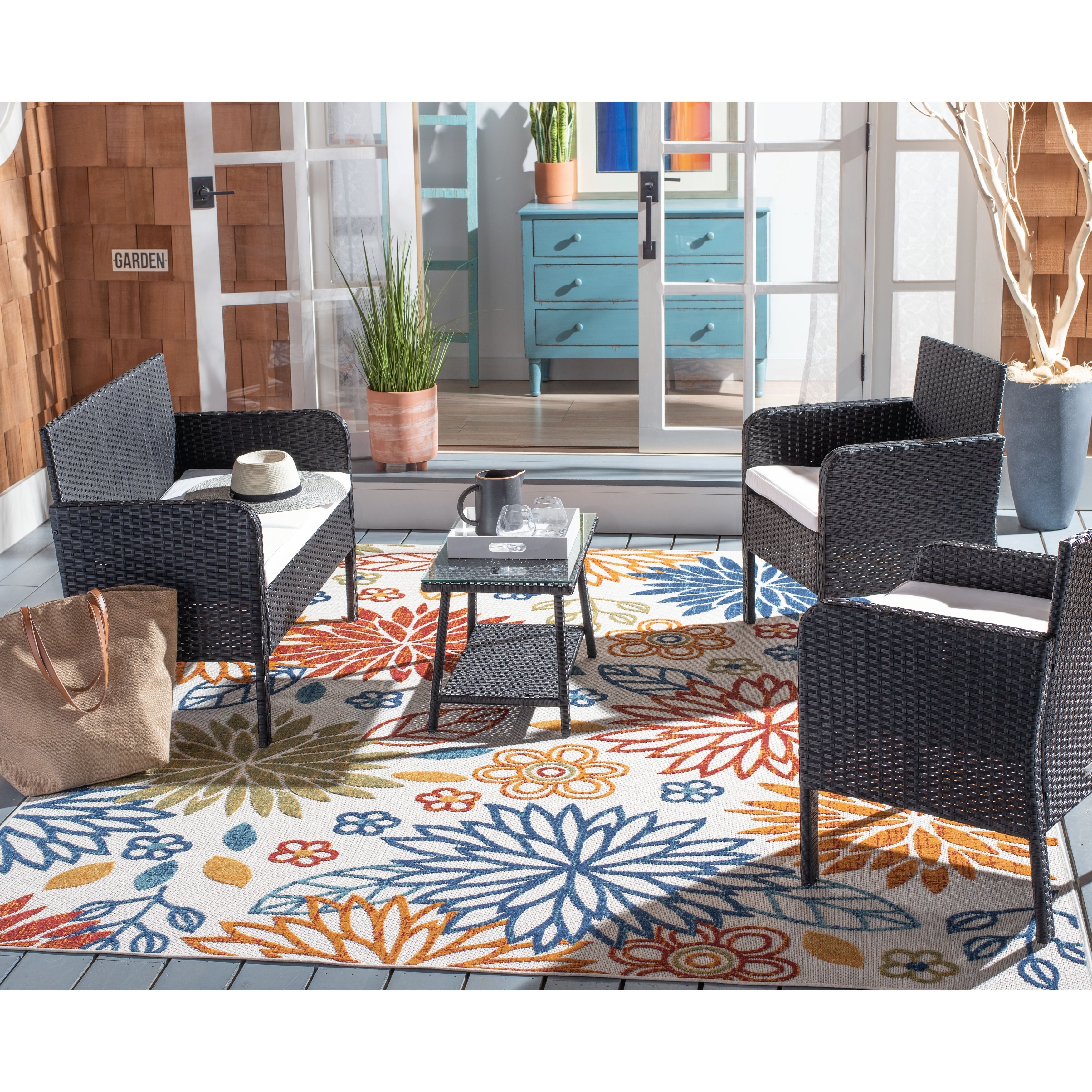 Ensemble de salon de jardin SAFAVIEH Zsolt en osier et acier, 4 pièces, dimensions : 42 l x 31 p x 21 h