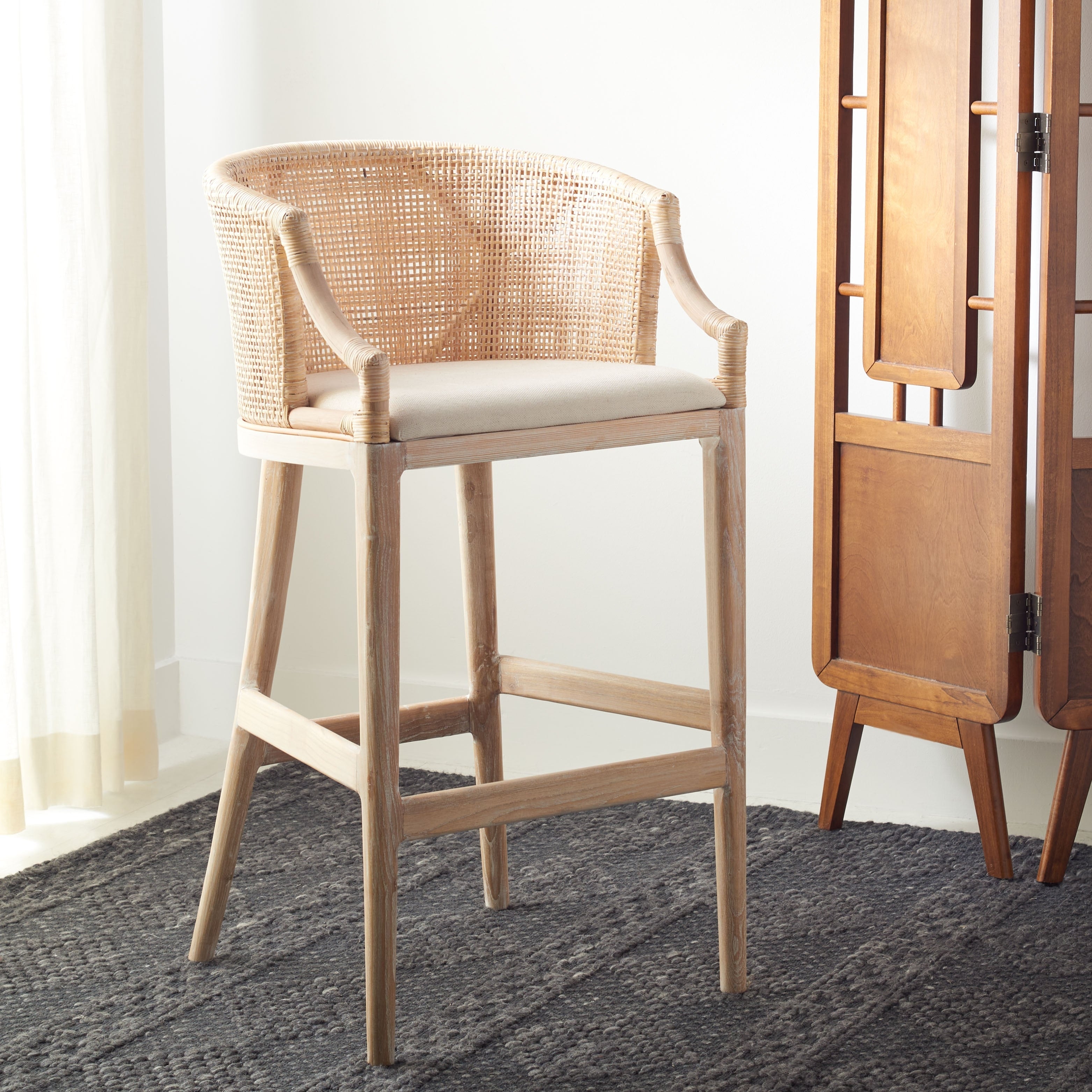 Tabouret de bar en rotin SAFAVIEH Virona de 76 cm (22,3 po l x 20,5 po l x 39 po H)