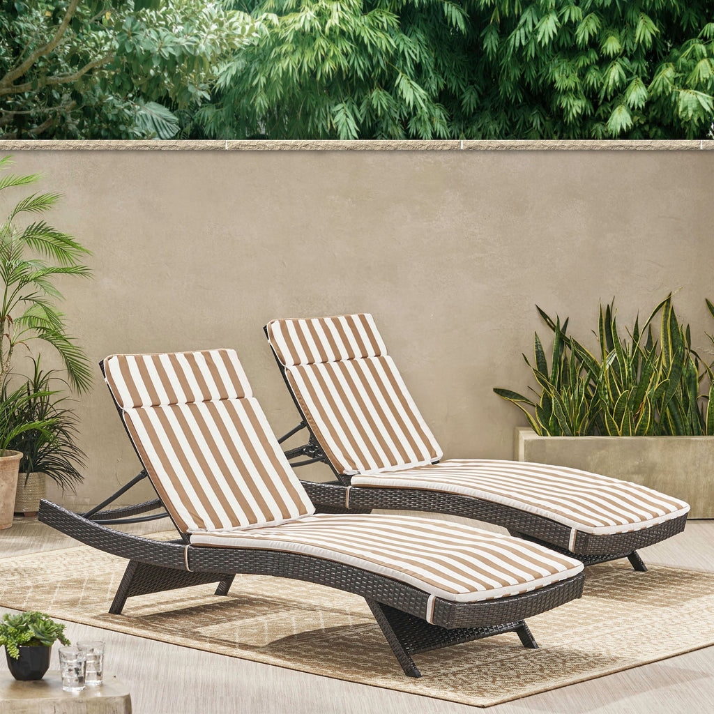 Ensemble de coussins d'extérieur Salem pour chaise longue - Coussins uniquement (lot de 2) par Christopher Knight Home - 79,25 L x 27,50 l x 1,50 H