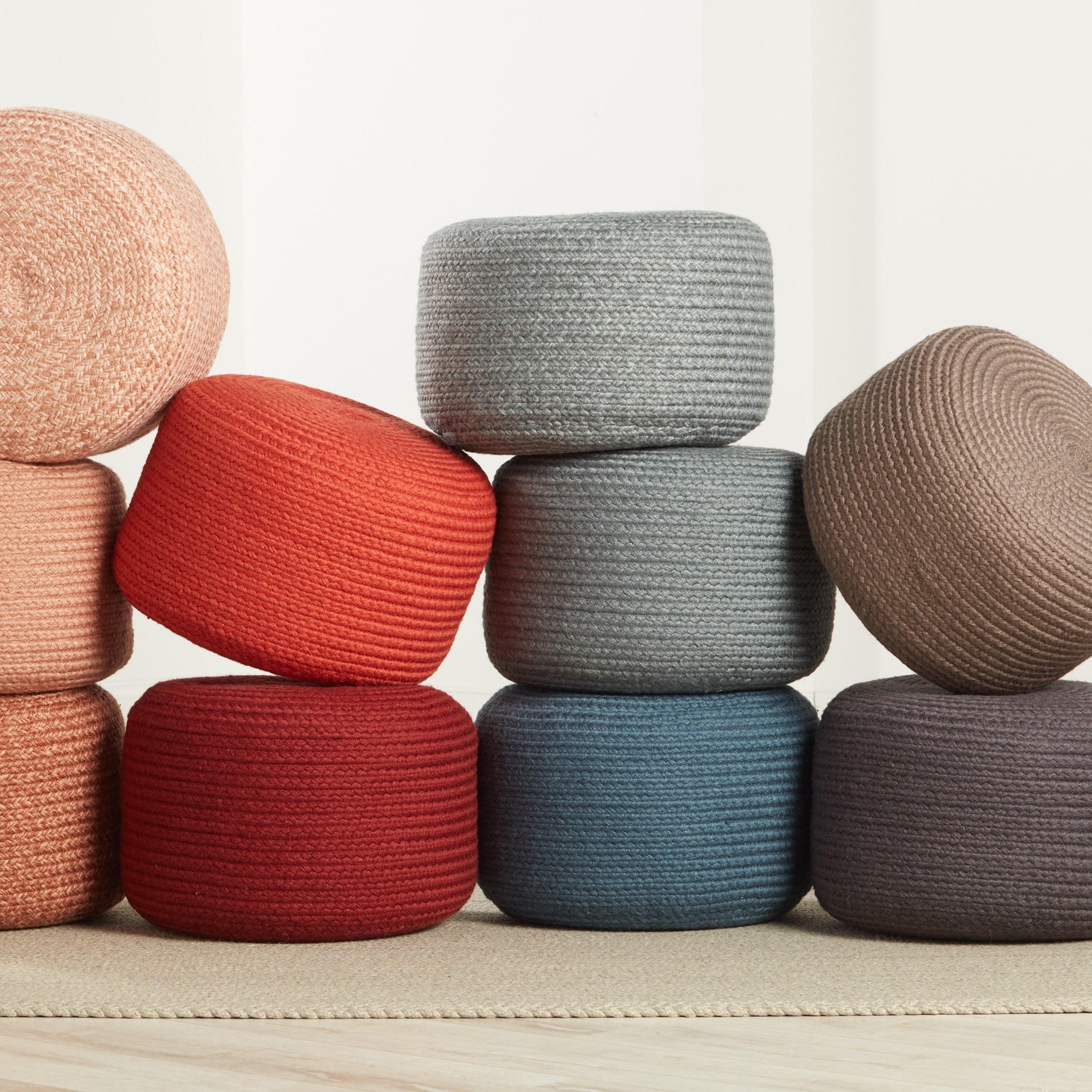 Pouf rond en polyester Saba Solar de Jaipur Living, pour intérieur/extérieur, 45 x 45 x 30 cm