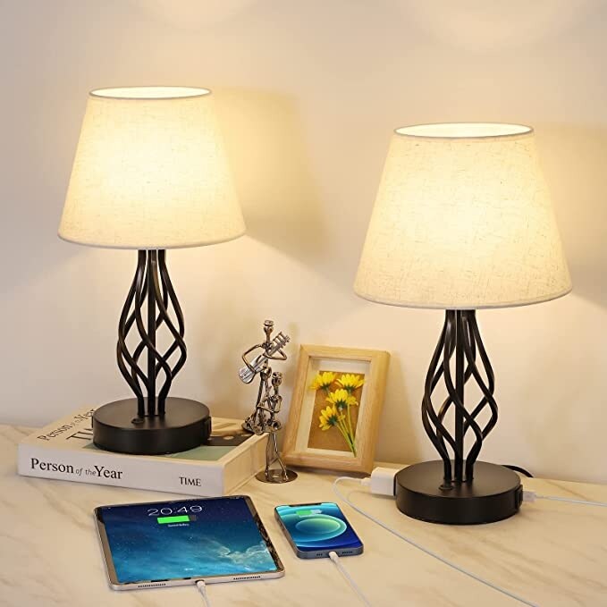 Lot de 2 lampes de chevet avec deux ports de charge USB et une prise secteur