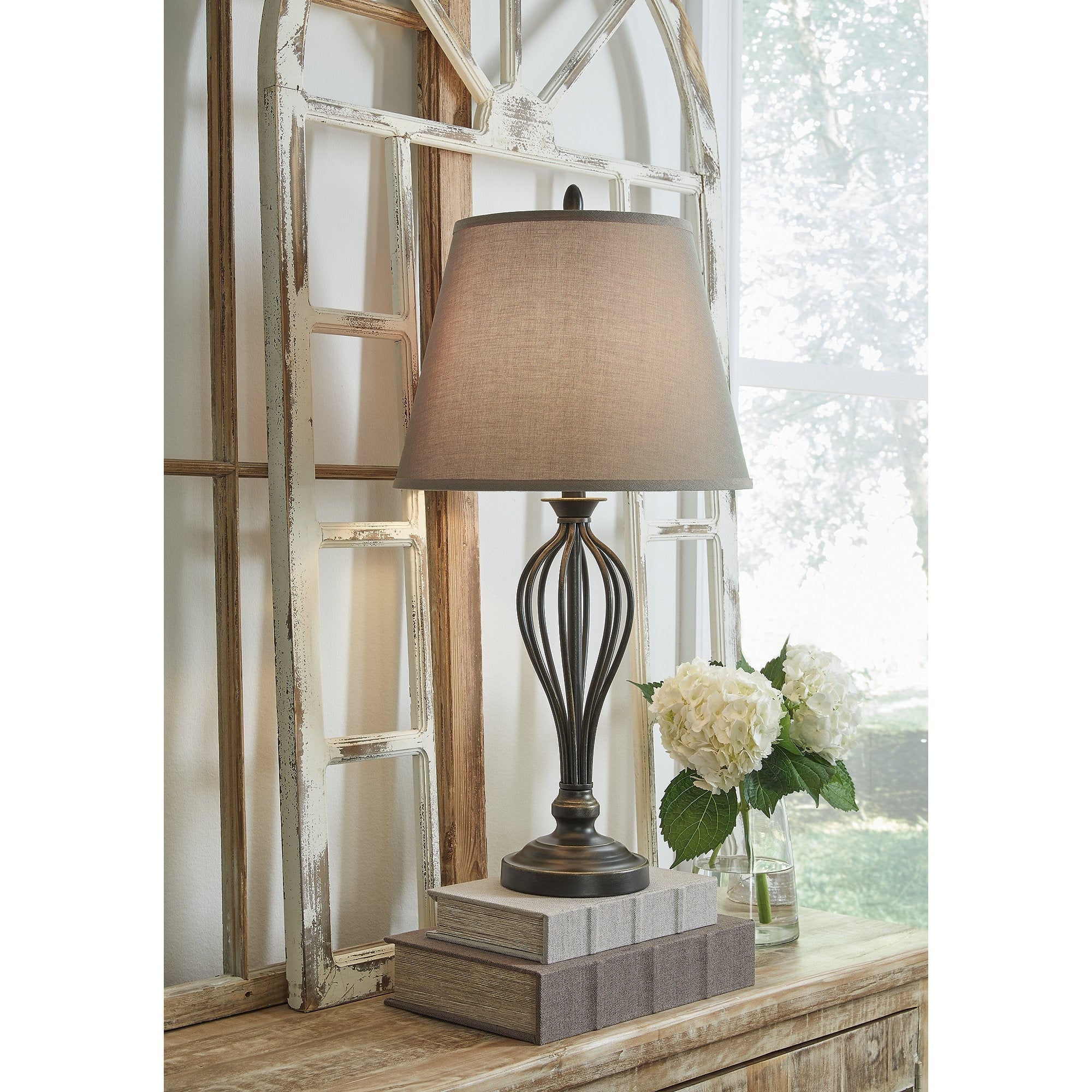 Lampe de table Signature Design by Ashley Ornawell en bronze antique (lot de 2) - 15 L x 15 P x 29 H