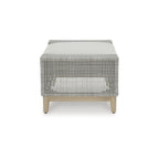 Ottoman d'extérieur gris Signature Design by Ashley Seton Creek avec coussin - 35,13 L x 24,5 P x 19 H