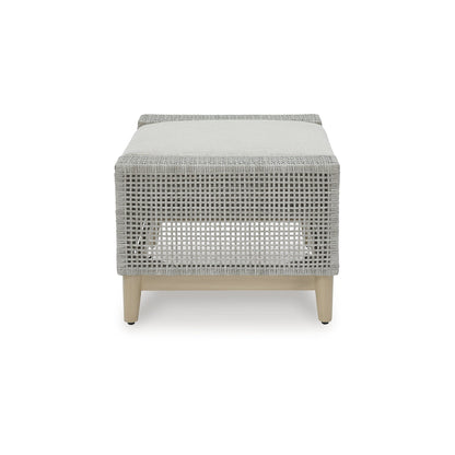 Ottoman d'extérieur gris Signature Design by Ashley Seton Creek avec coussin - 35,13 L x 24,5 P x 19 H