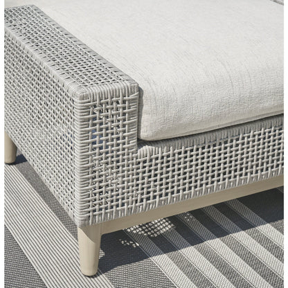 Ottoman d'extérieur gris Signature Design by Ashley Seton Creek avec coussin - 35,13 L x 24,5 P x 19 H