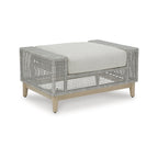 Ottoman d'extérieur gris Signature Design by Ashley Seton Creek avec coussin - 35,13 L x 24,5 P x 19 H