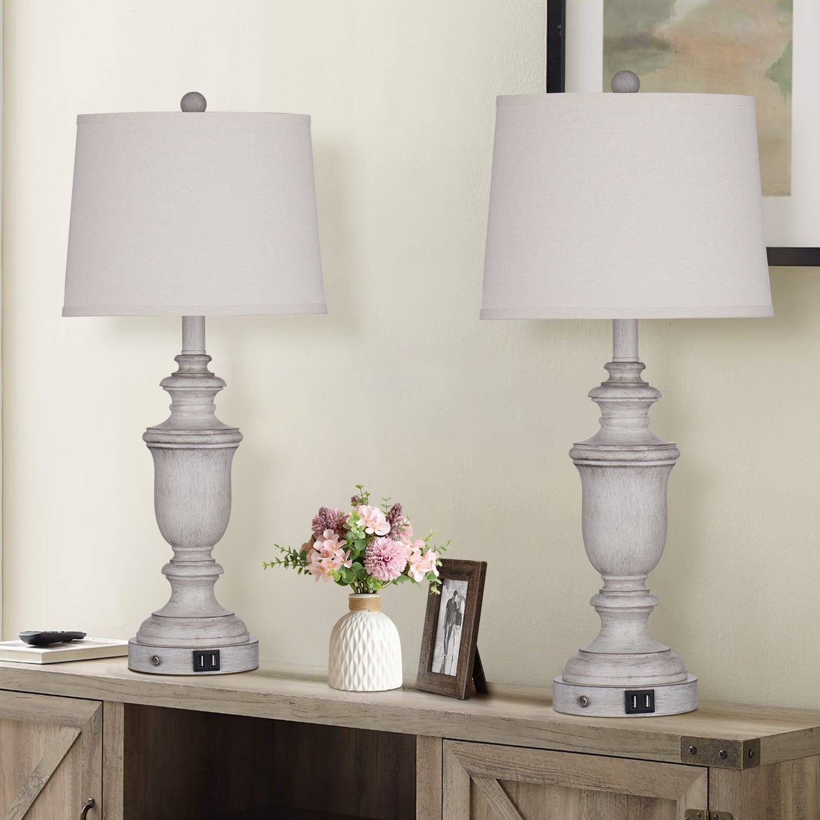 Lampes de table en résine blanche avec ports de charge USB et interrupteur tactile à 3 positions (lot de 2) - 12,5'' x 12,5'' x 25,6'' (L x l x H)