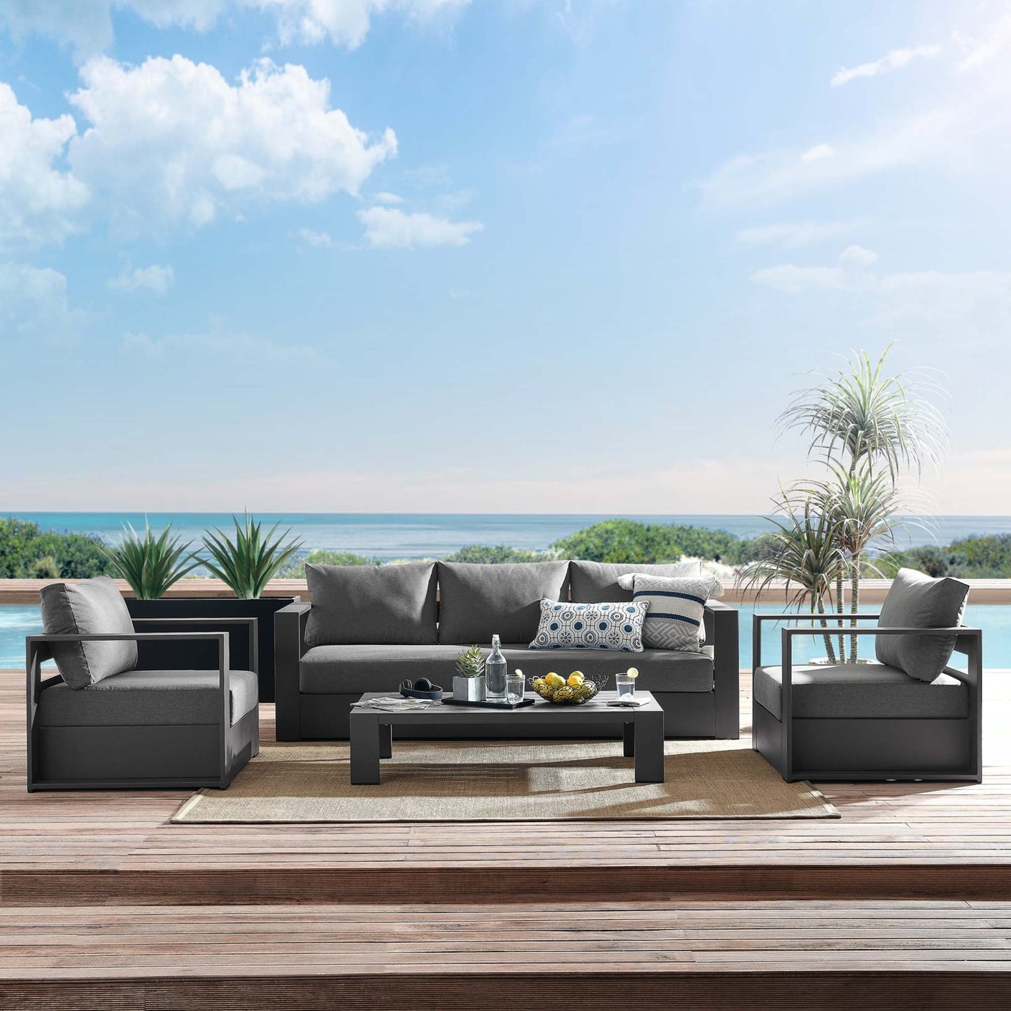 Ensemble de conversation d'extérieur Tahoe en aluminium 4 pièces avec table basse