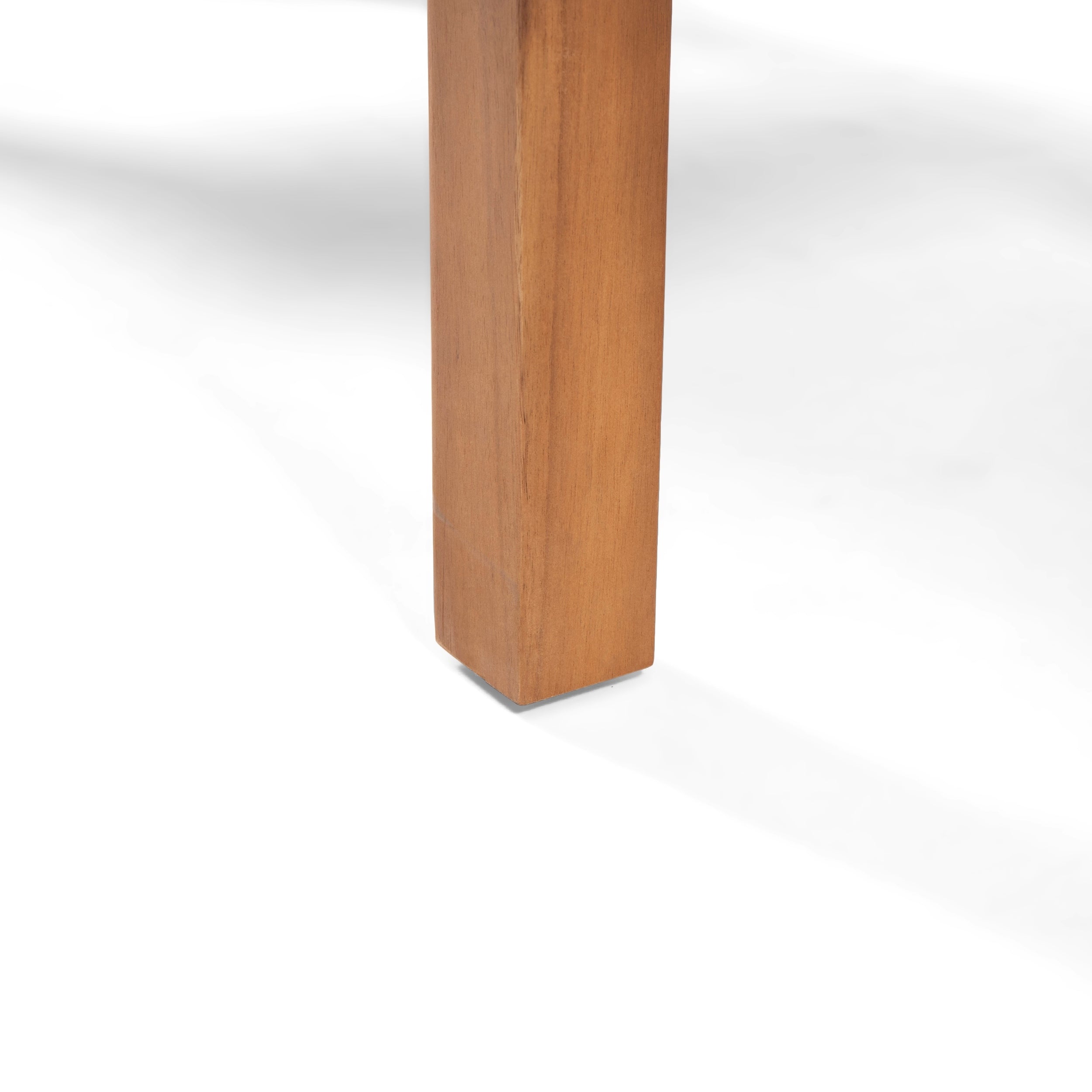 Ensemble causeuse et table basse d'extérieur en bois d'acacia Temecula avec coussins par Christopher Knight Home
