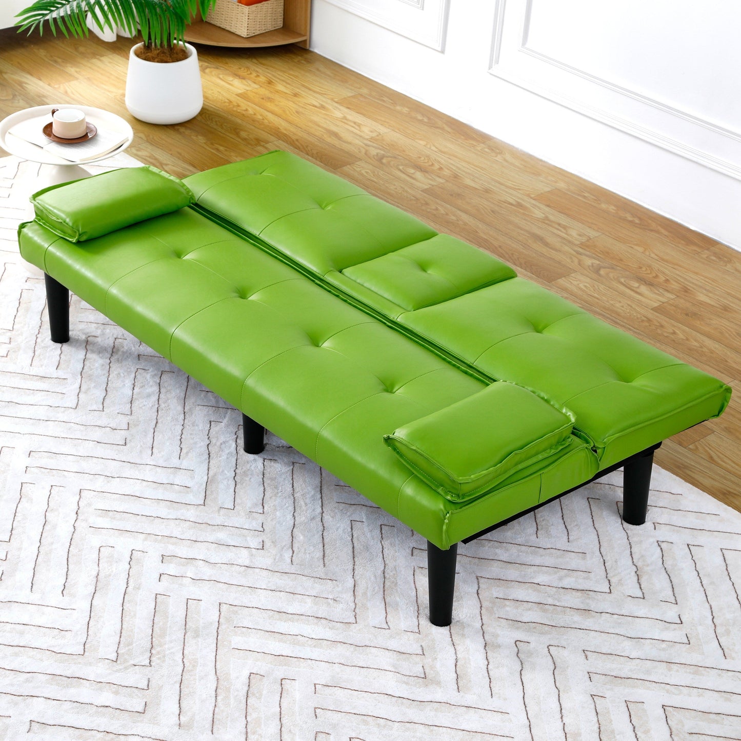 Le canapé-lit multifonctionnel en PVC noir de 67 pouces avec un design pliable et porte-gobelet