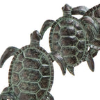 Sculpture murale en métal représentant une tortue Castine de SEI Furniture