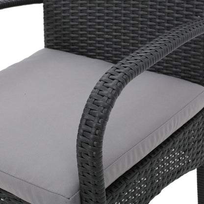 Ensemble de salle à manger d'extérieur en osier Theodore 5 pièces avec coussin par Christopher Knight Home