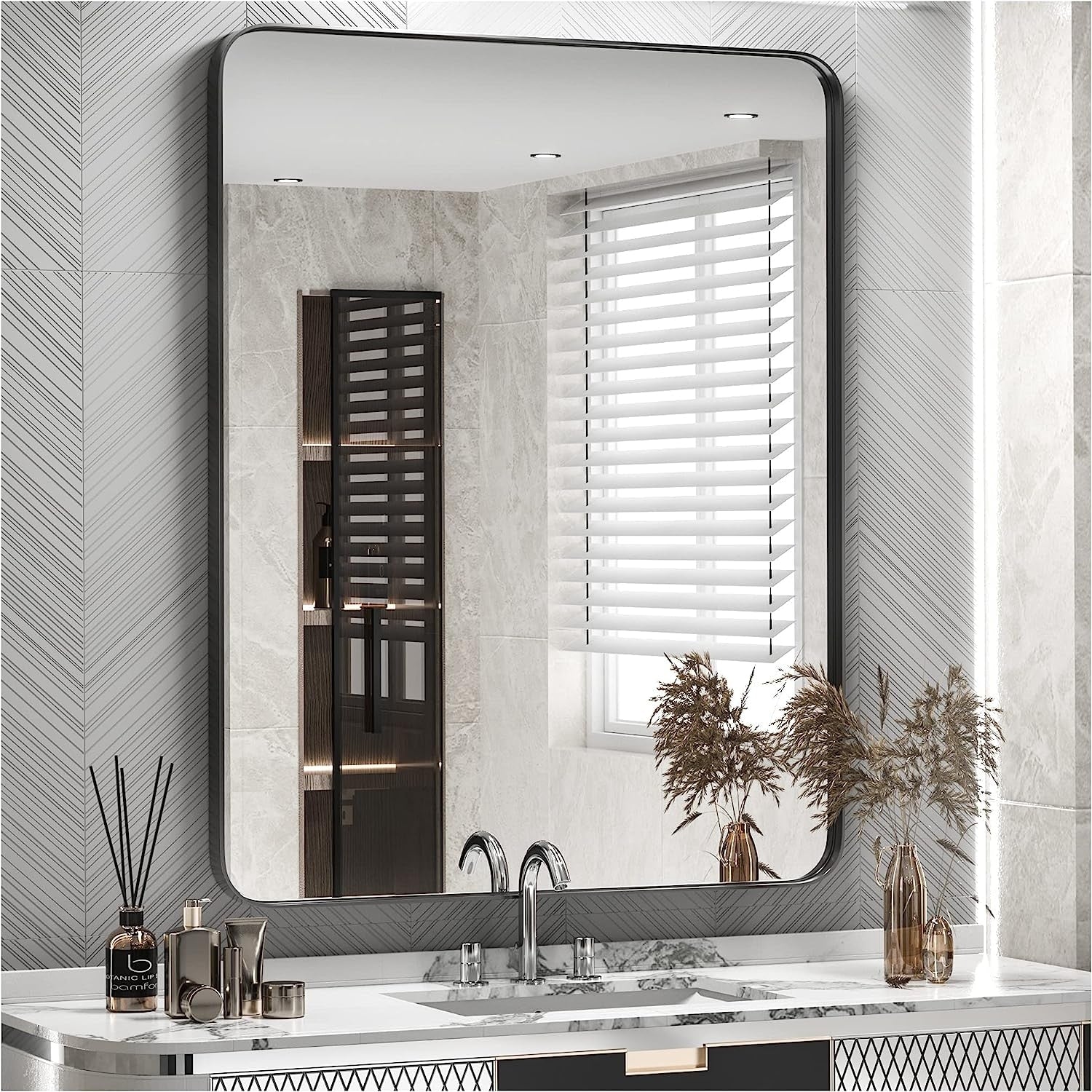 Miroir mural de salle de bain moderne à cadre en métal TokeShimi