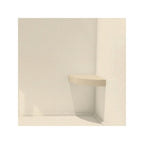 Siège de douche d'angle mural en surface solide Transolid Studio 14 po x 14 po - 14,5 x 14,25 x 3