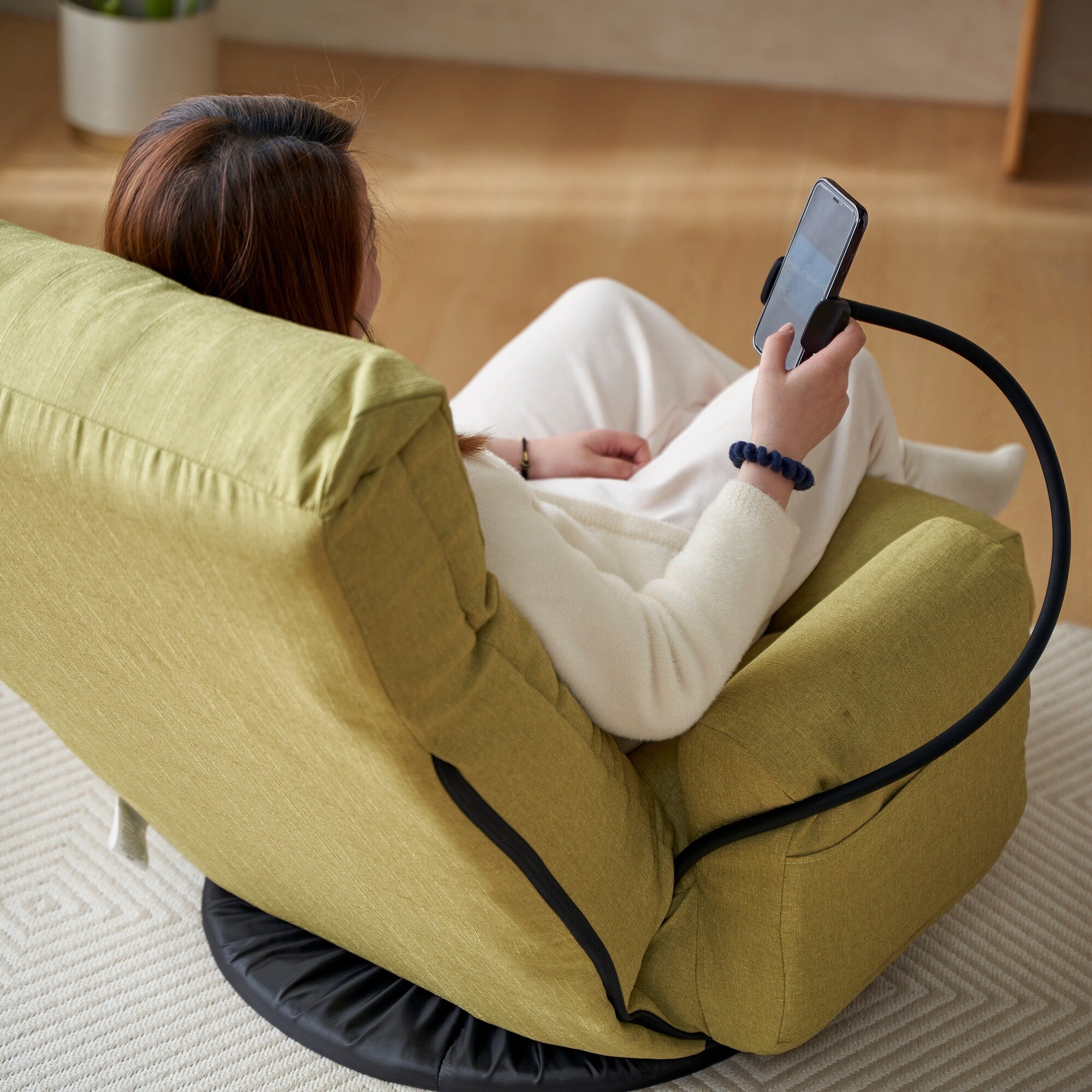 Fauteuil inclinable manuel pivotant à 360° avec support pour téléphone portable, appui-tête et dossier réglables