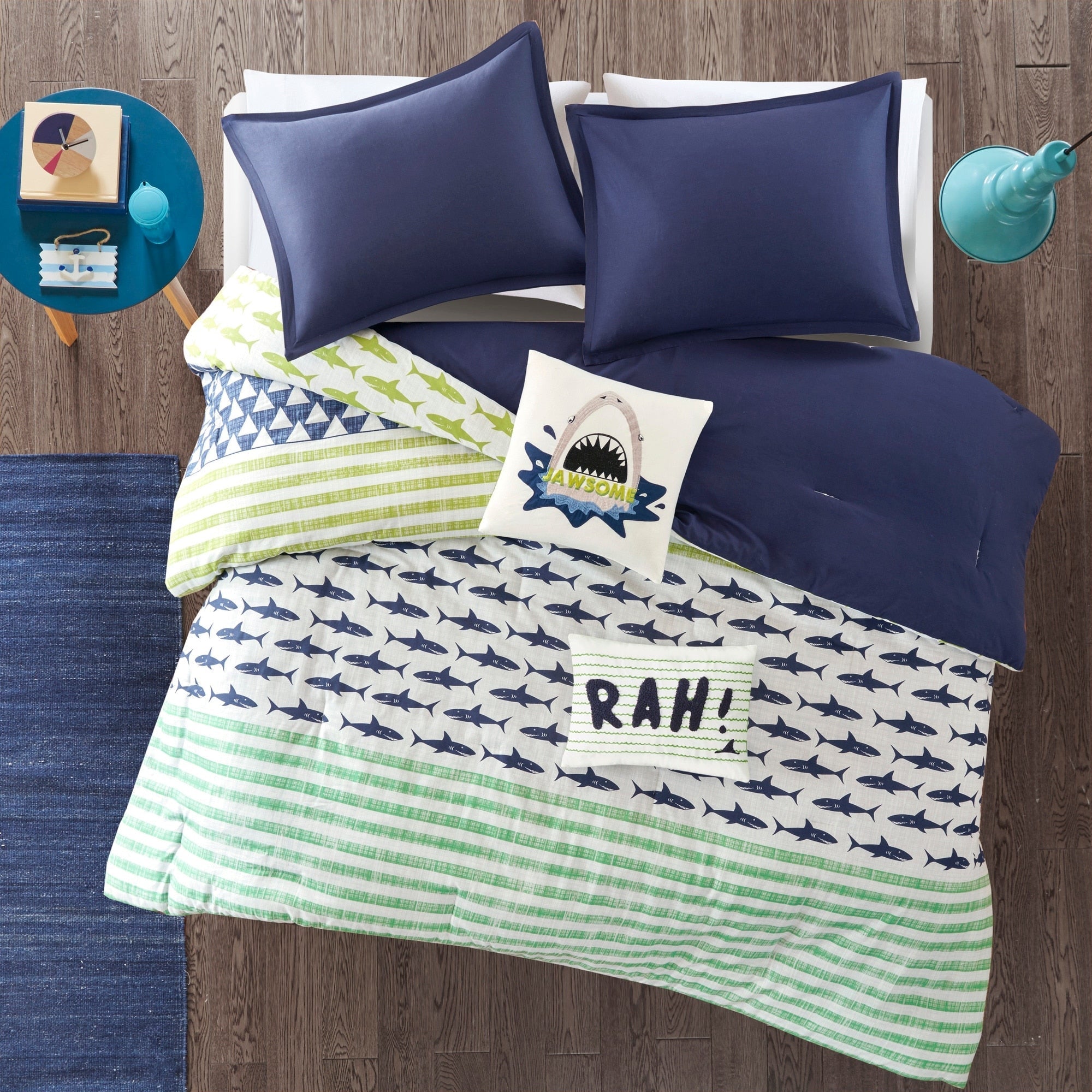 Parure de lit en coton vert/bleu marine Aaron Shark d'Urban Habitat Kids