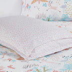 Parure de lit réversible en coton à motif animaux de la forêt, motif Kinsley Blush, design intelligent pour enfants