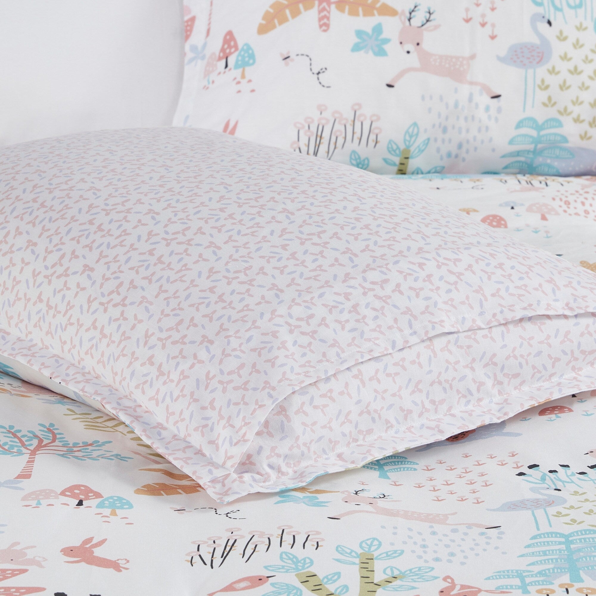 Parure de lit réversible en coton à motif animaux de la forêt, motif Kinsley Blush, design intelligent pour enfants