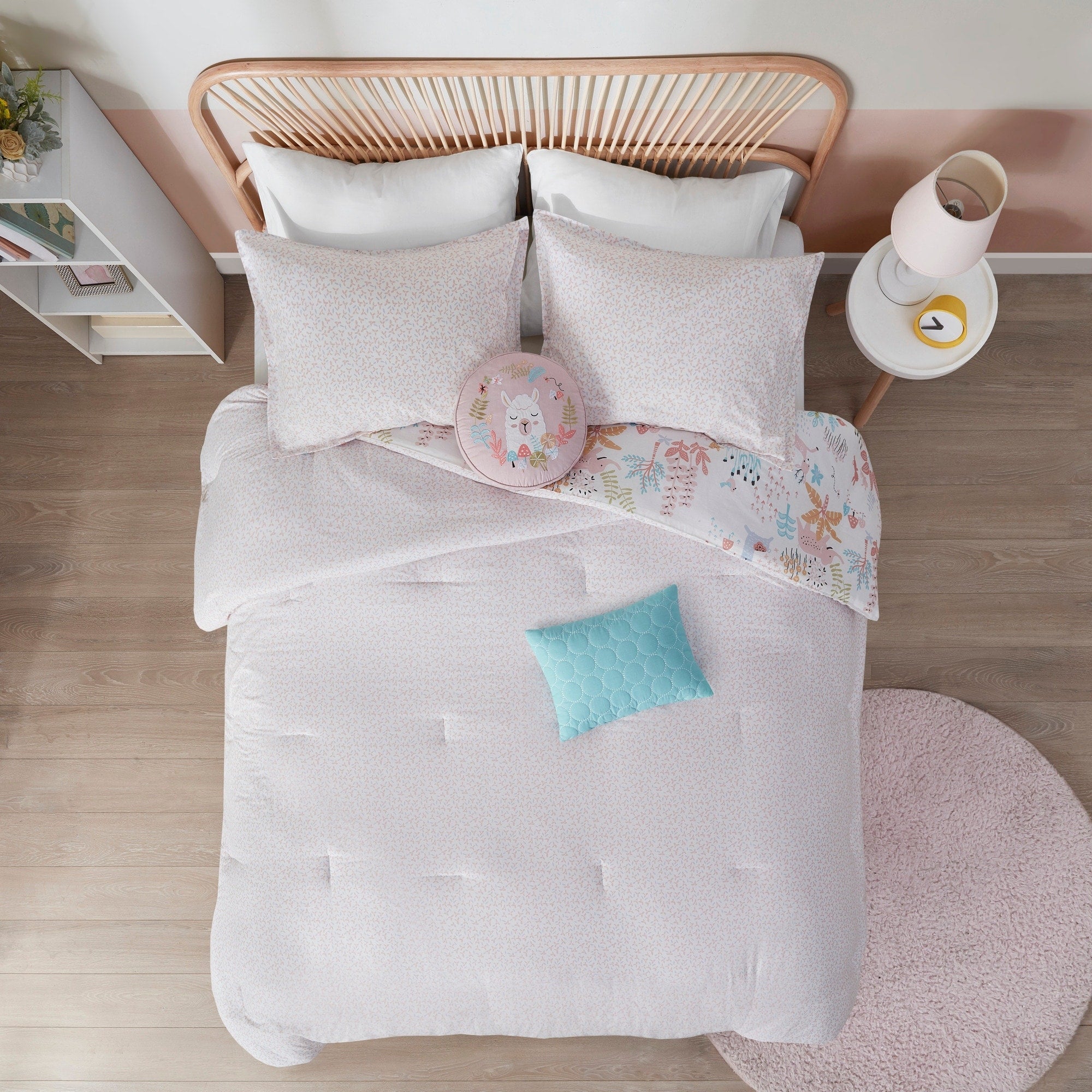 Parure de lit réversible en coton à motif animaux de la forêt, motif Kinsley Blush, design intelligent pour enfants