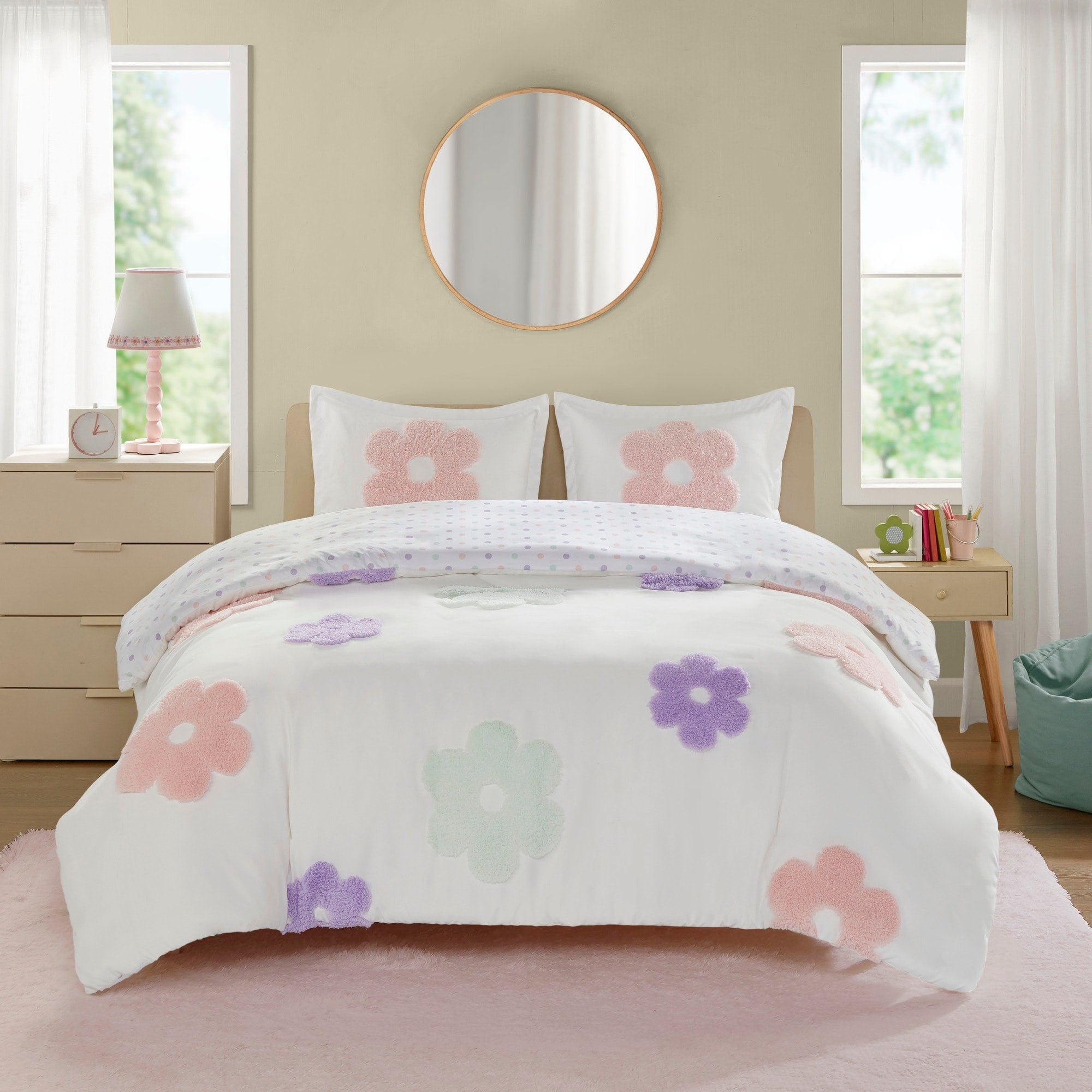 Parure de lit réversible en chenille touffetée à motif floral Madeline pour enfants au design intelligent