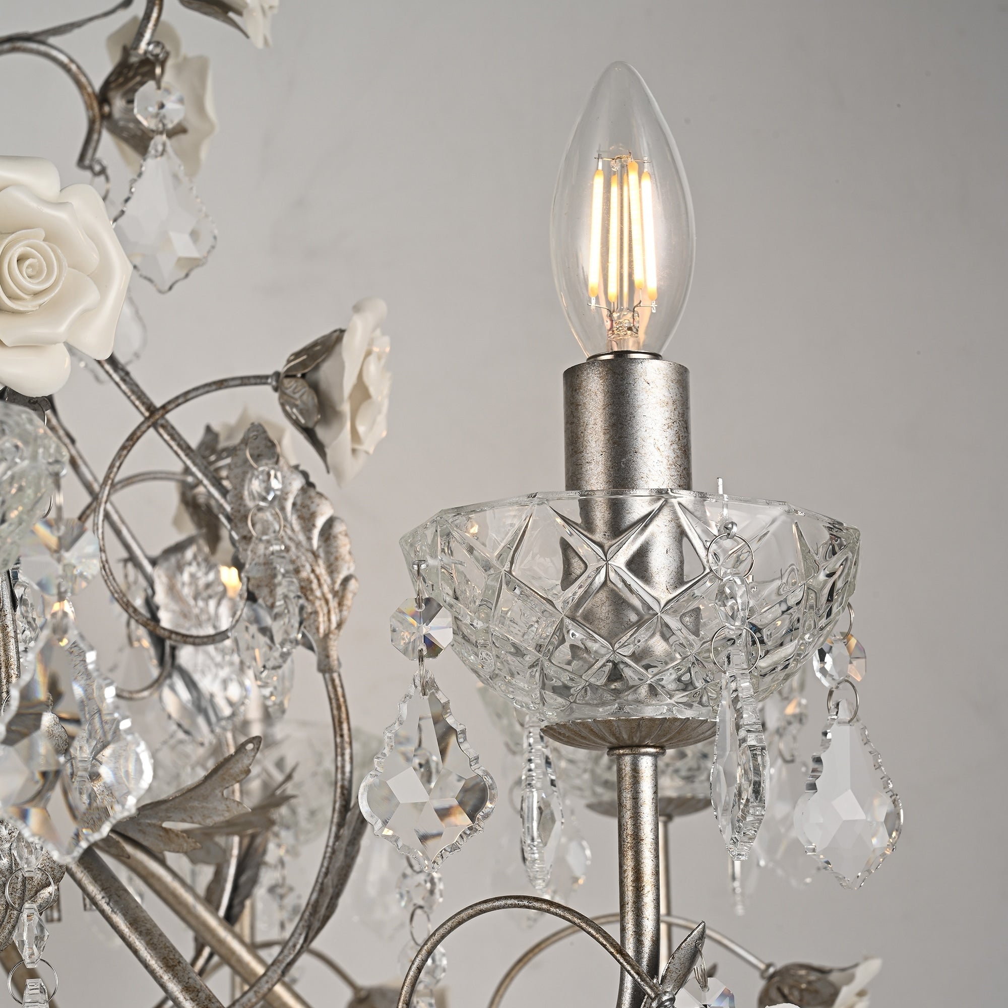 Magnifique et élégant lustre décoratif vintage en cristal rose Palace