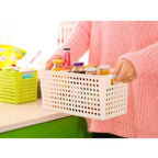 Panier de rangement rectangulaire en plastique blanc avec poignées