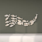 Décoration murale en bois faite à la main, motif poisson nageur, effet vieilli marron - Blanc - Roche River Decor