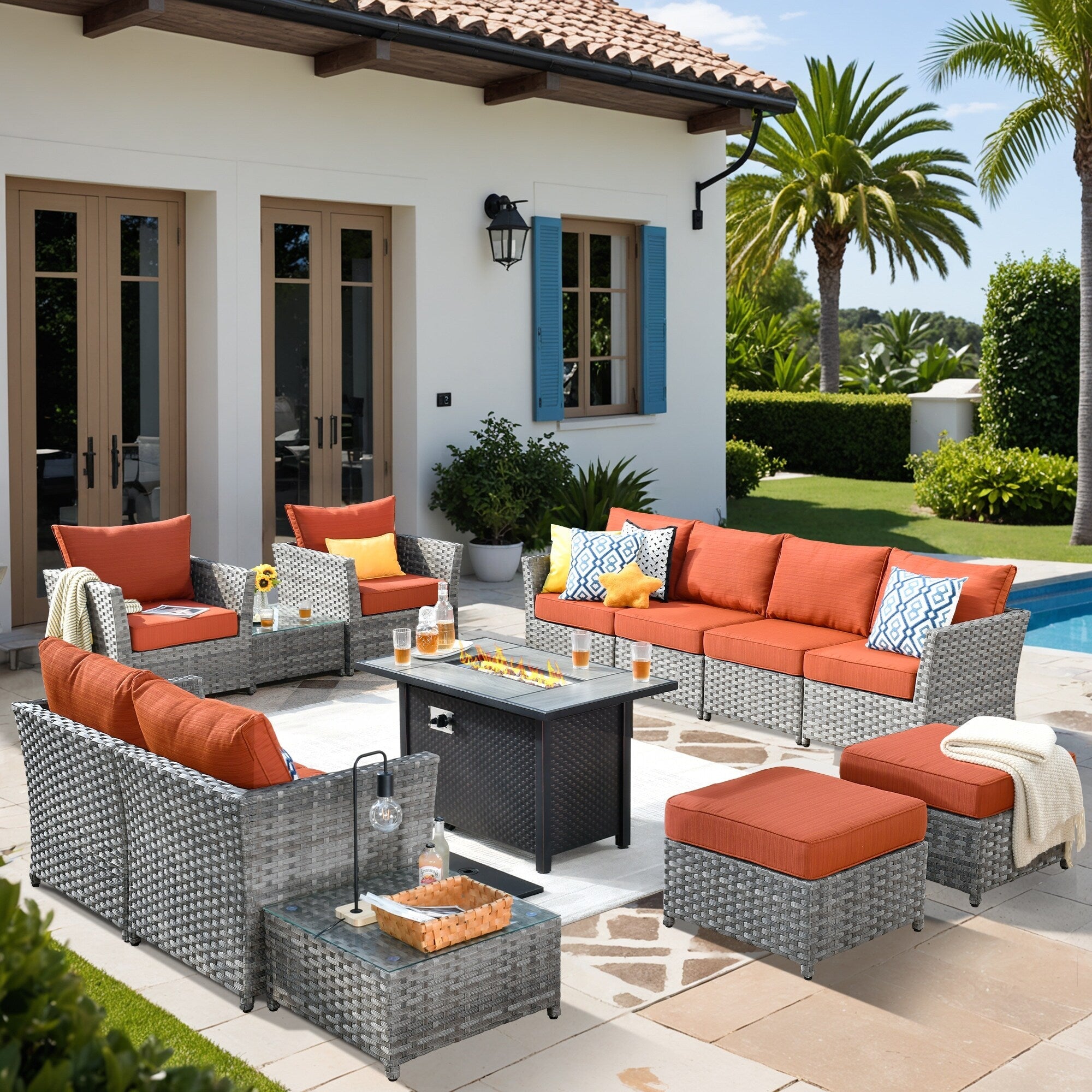 Ensemble de meubles de patio extérieur en osier XIZZI 13 pièces avec table à feu